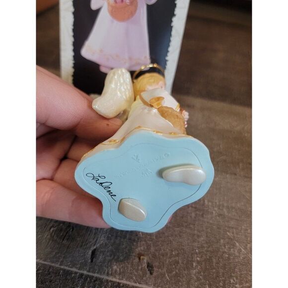 Hallmark Christkindl 1996 angel ornament xmas decor - Picture 6 of 6